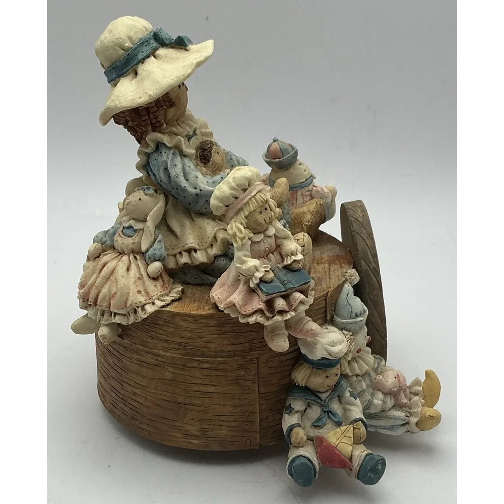 Vtg San Francisco Music Box Company Heart Tugs Collecting Friends Music Box 1997